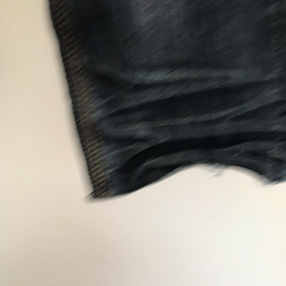 Size 7 Bermuda shorts (Mid-Rise) - Picture 2 of 3